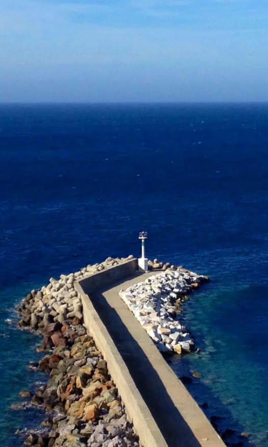 ta-liga-logia-zaxari-kai-ta-katholou-meli